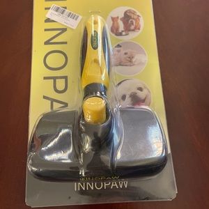 Dog/Cat Grooming Brush, Self Cleaning.  NWT.